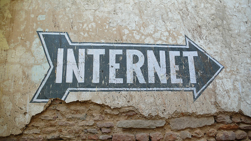internet arrow